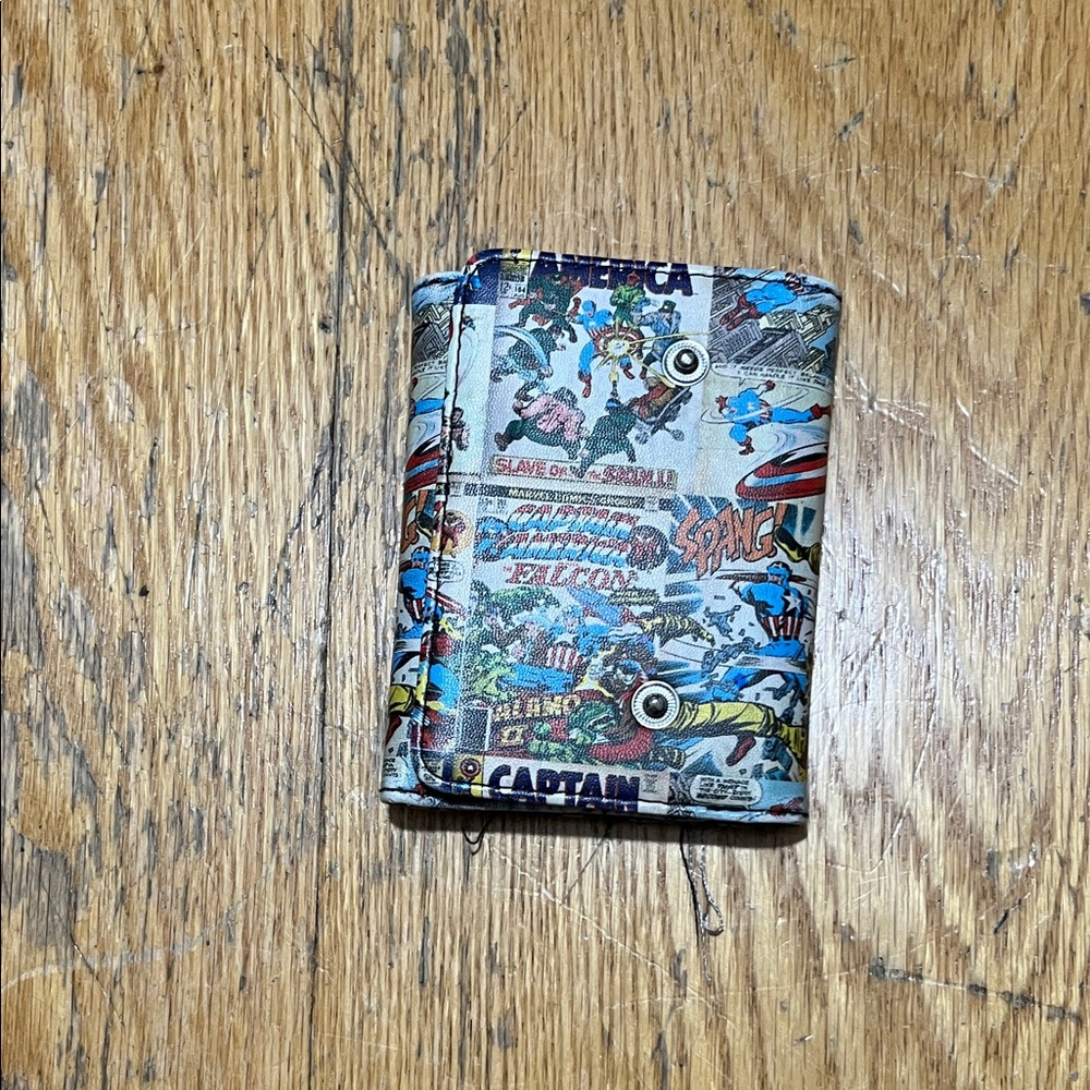 Marvel Comic Art Captain America wallet - Multicolor
